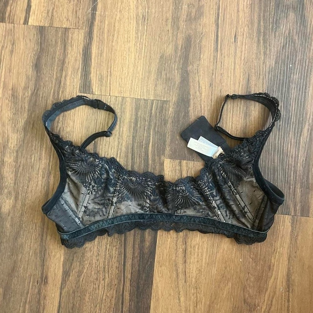 Lace Bralette in Black